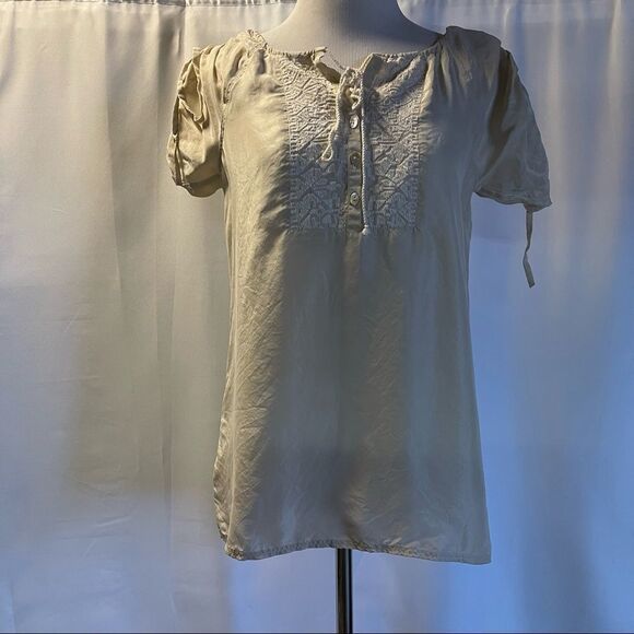 Banana Republic Silk blouse - Picture 1 of 10